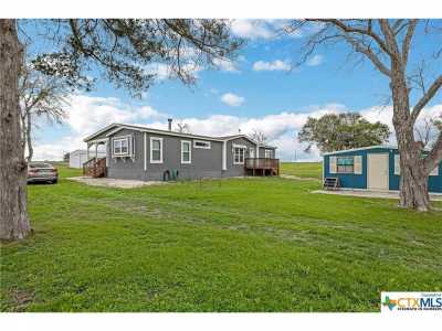 Home For Sale in Shiner, Texas