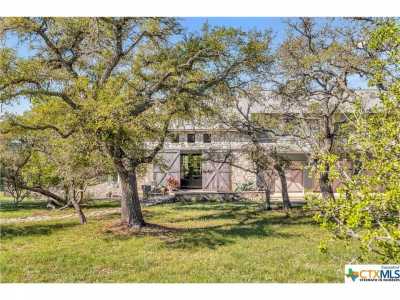 Home For Sale in Fredericksburg, Texas