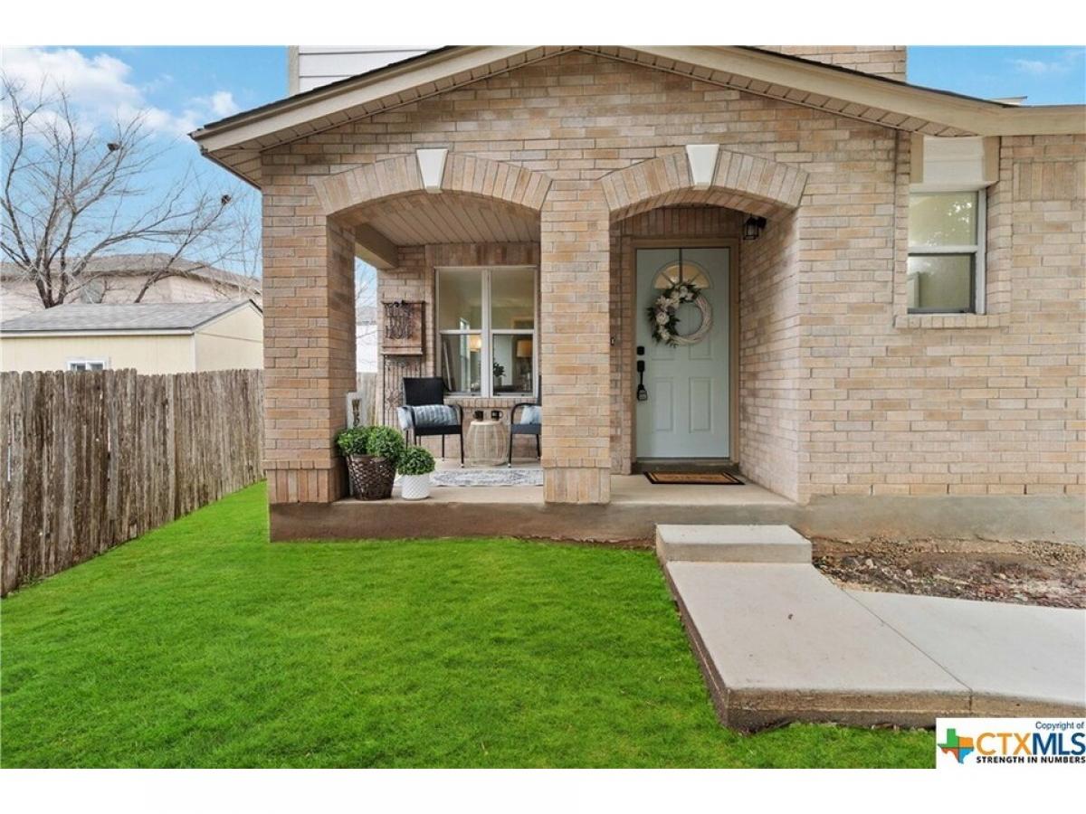 Picture of Home For Sale in San Marcos, Texas, United States