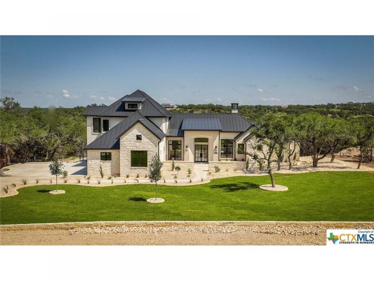 Picture of Home For Sale in Canyon Lake, Texas, United States