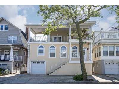 Home For Sale in Ventnor, New Jersey