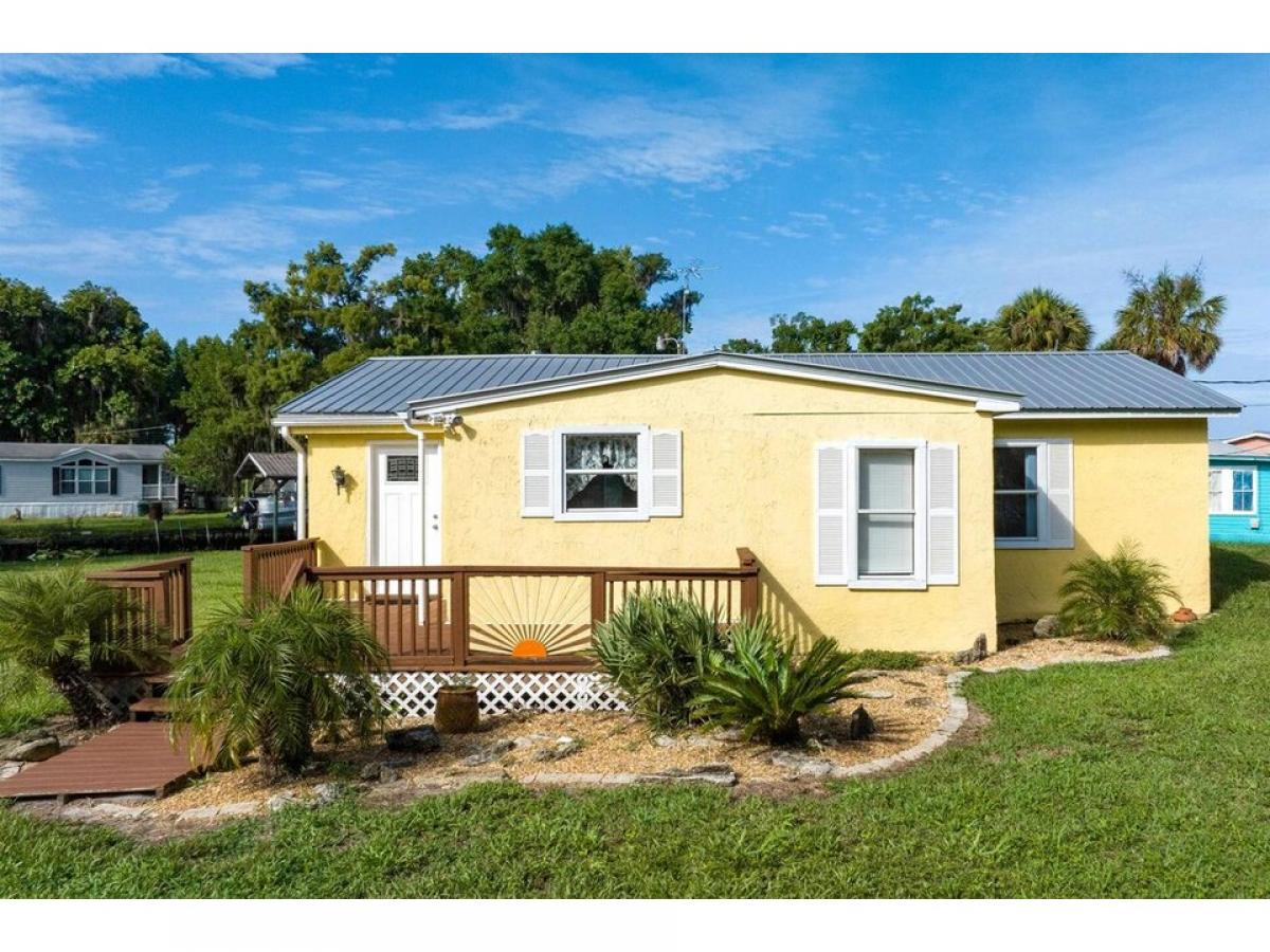 Picture of Home For Sale in Satsuma, Florida, United States