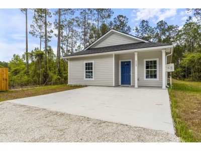 Home For Sale in Hastings, Florida