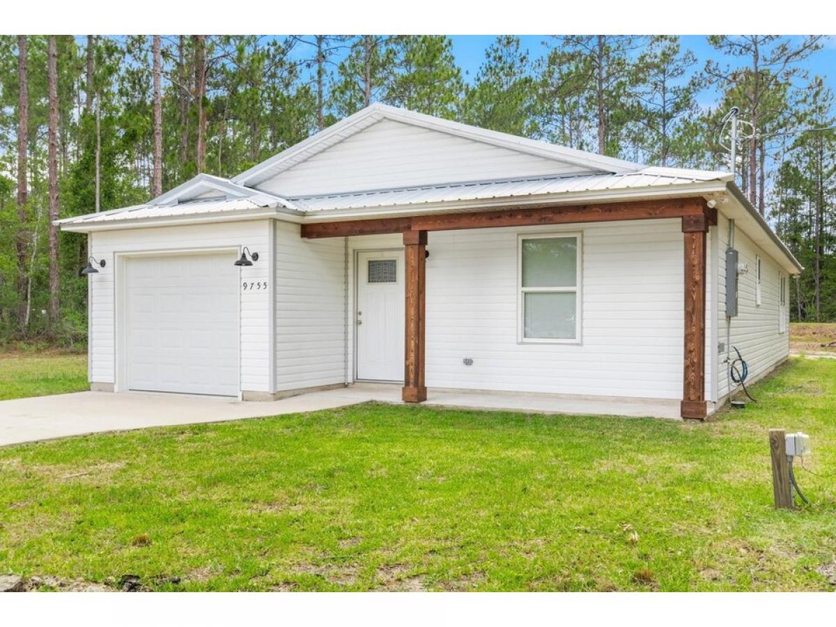 Picture of Home For Sale in Hastings, Florida, United States