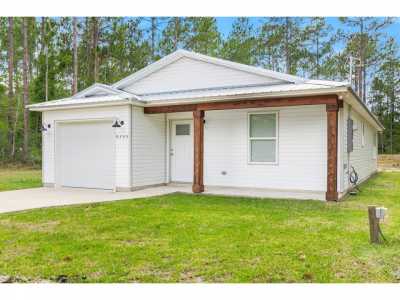 Home For Sale in Hastings, Florida