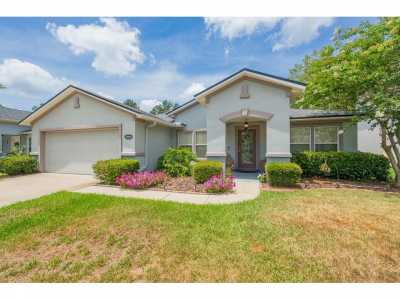 Home For Sale in Elkton, Florida