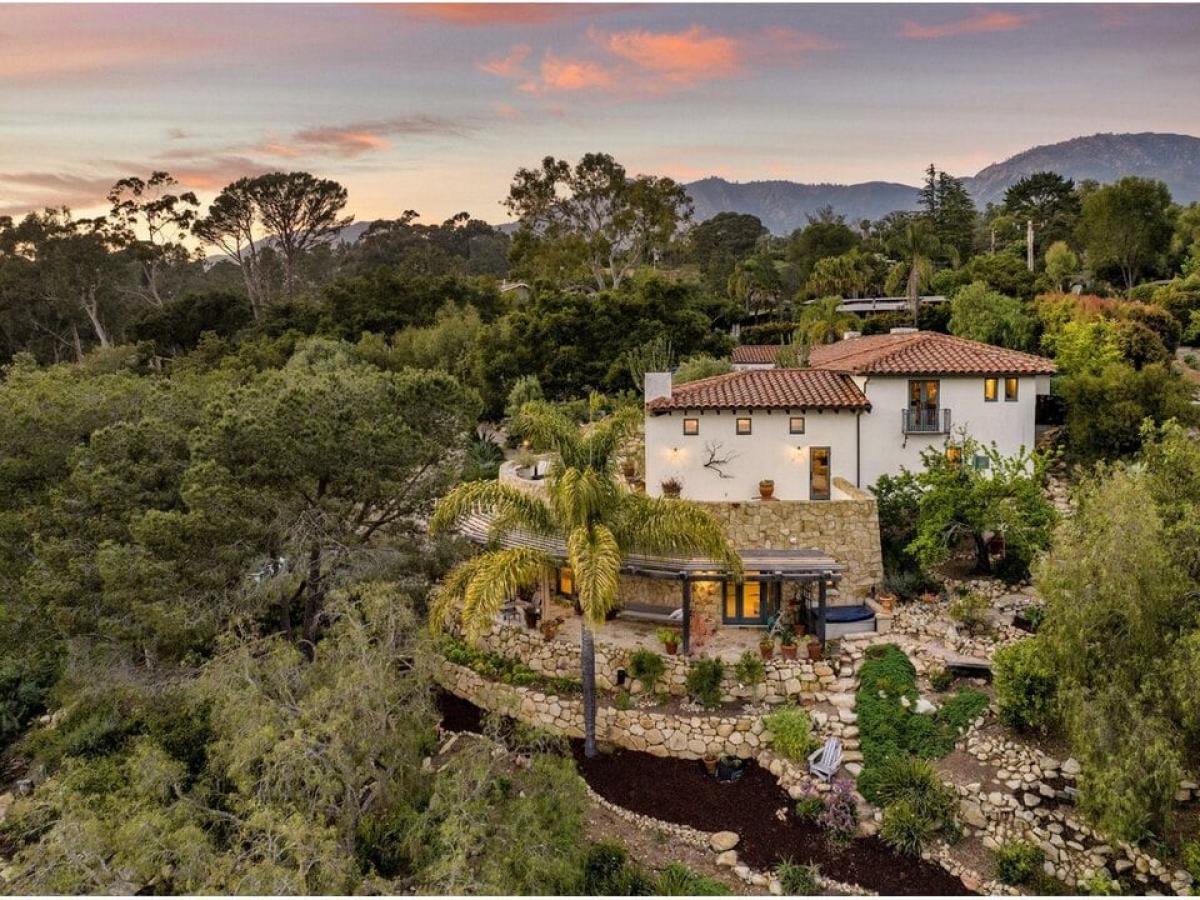 Picture of Home For Sale in Santa Barbara, California, United States