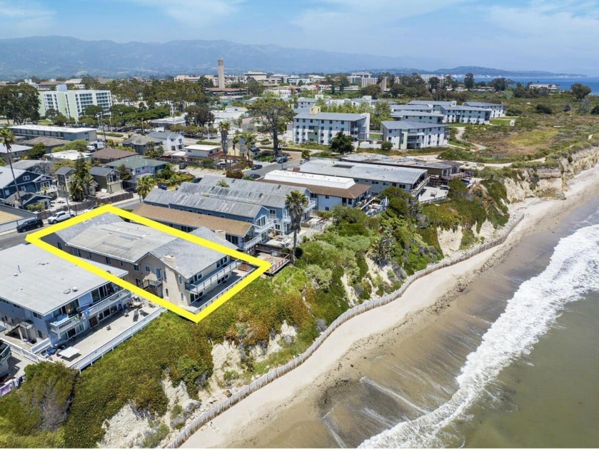 Picture of Home For Sale in Isla Vista, California, United States