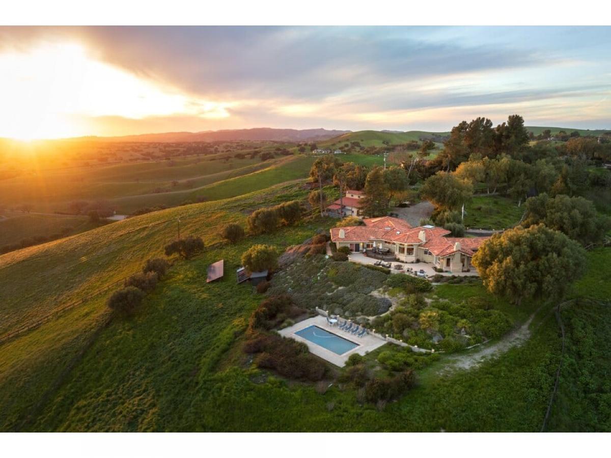 Picture of Home For Sale in Solvang, California, United States