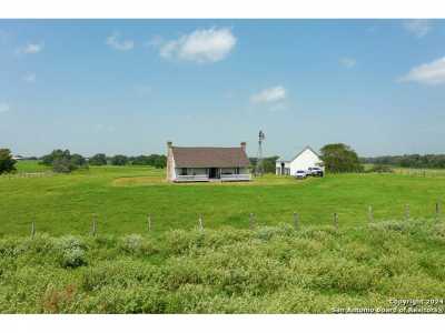 Farm For Sale in Yoakum, Texas