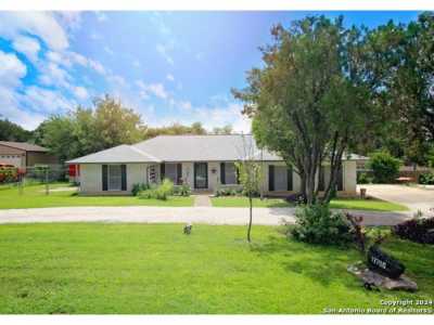 Home For Sale in Helotes, Texas