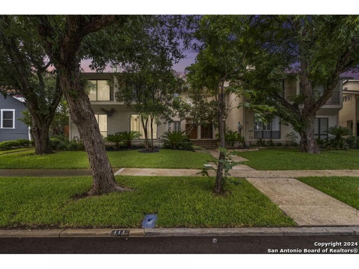 Picture of Home For Sale in Alamo Heights, Texas, United States