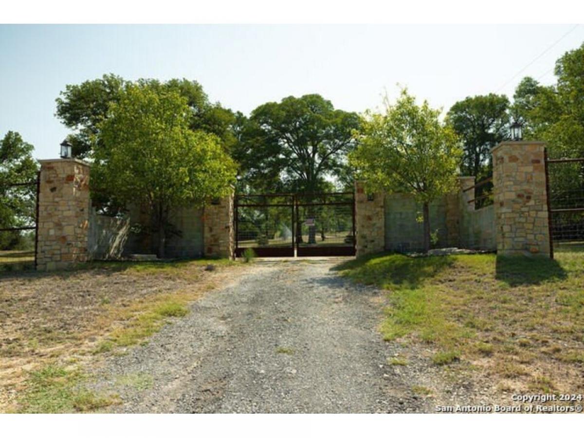 Picture of Residential Land For Sale in Sisterdale, Texas, United States