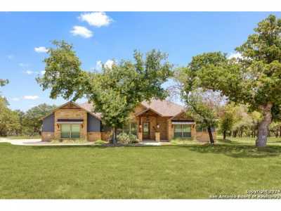 Home For Sale in Adkins, Texas