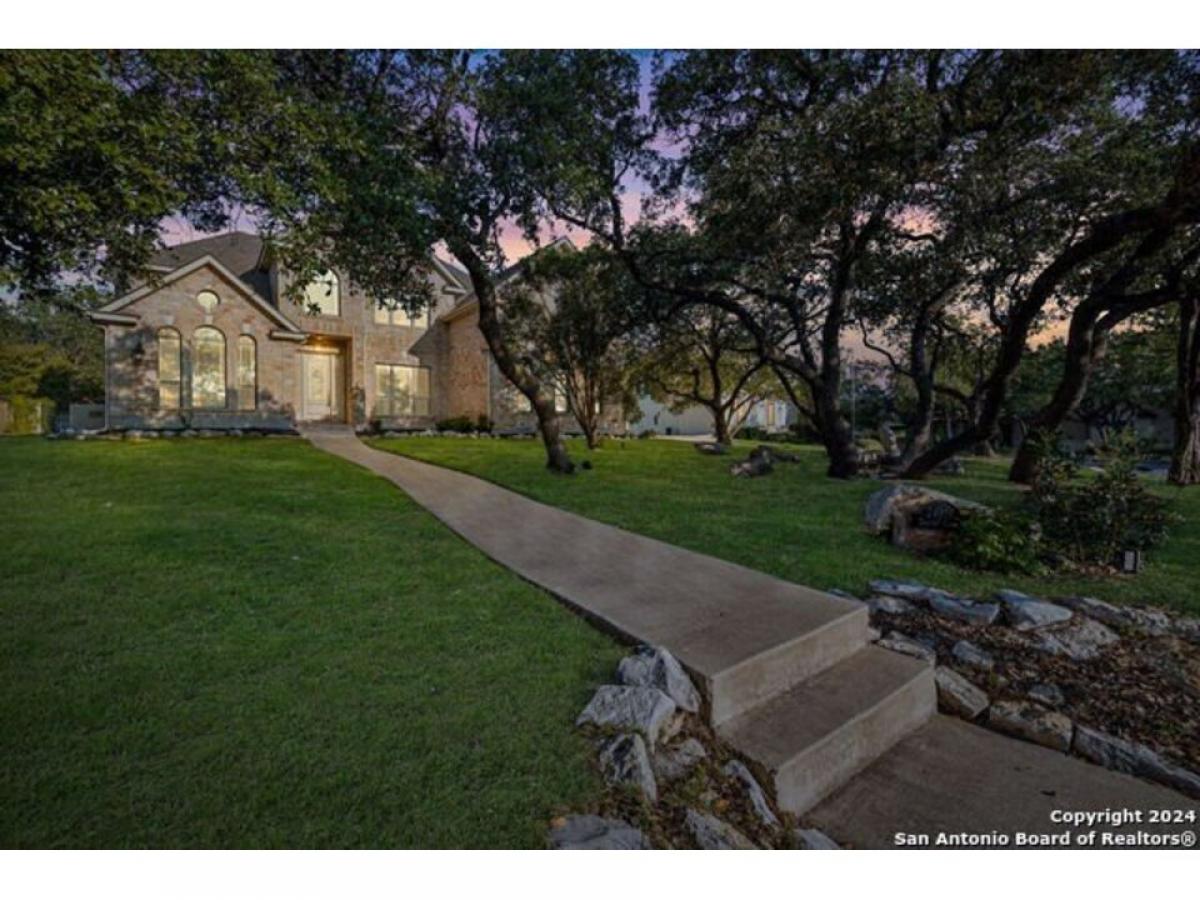 Picture of Home For Sale in San Antonio, Texas, United States