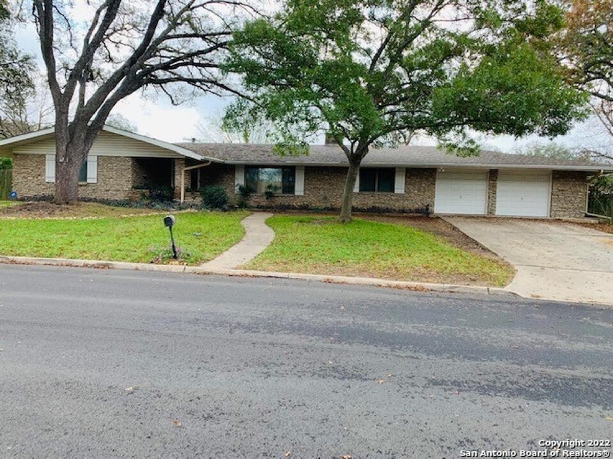 Picture of Home For Sale in Windcrest, Texas, United States