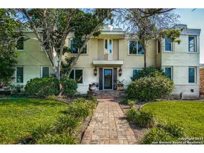 Home For Sale in Olmos Park, Texas