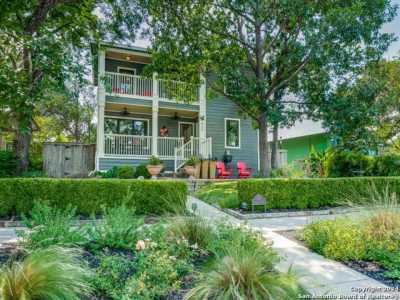 Home For Sale in Alamo Heights, Texas