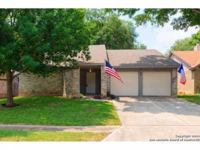 Home For Sale in Live Oak, Texas