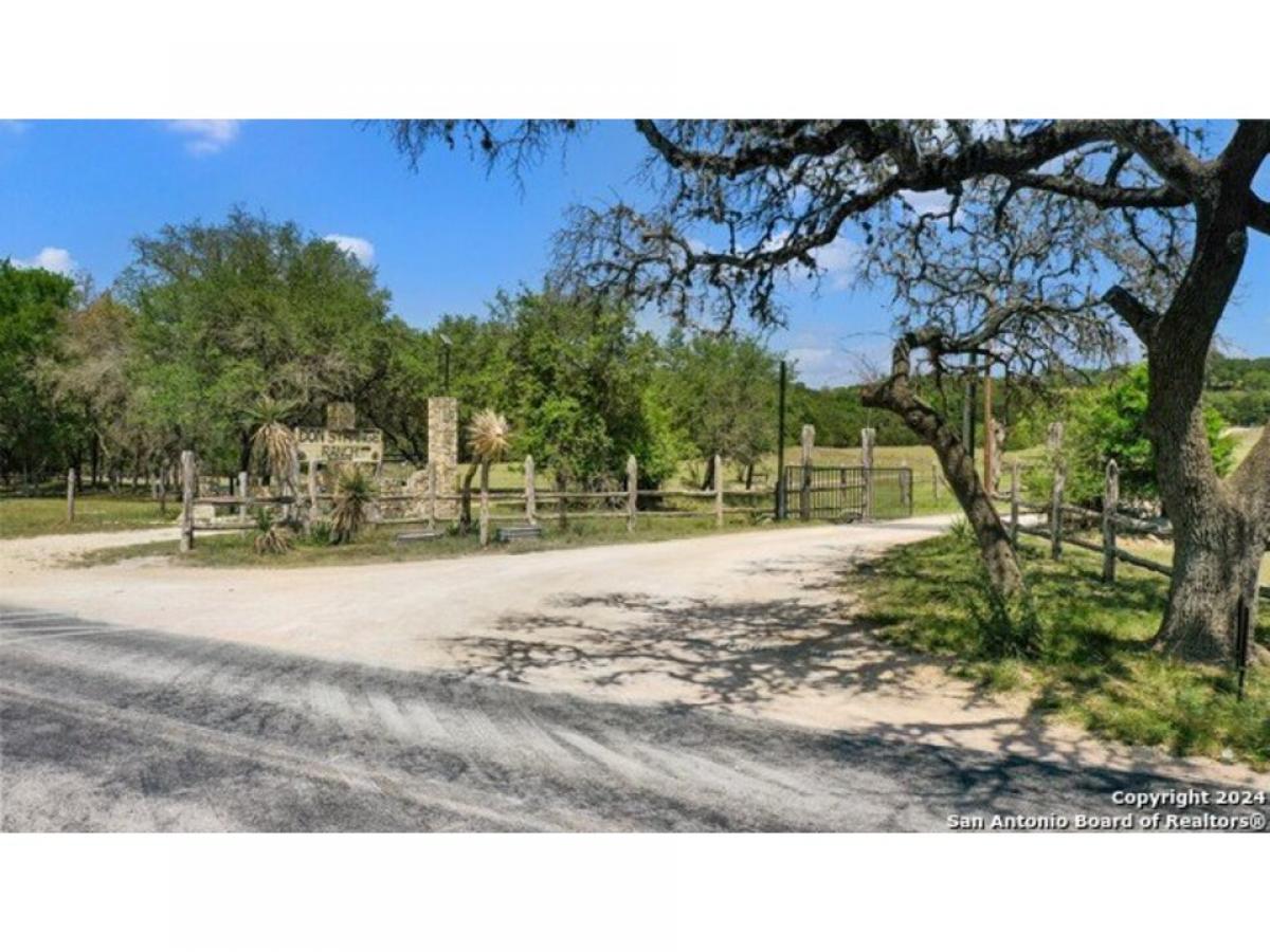 Picture of Farm For Sale in Boerne, Texas, United States