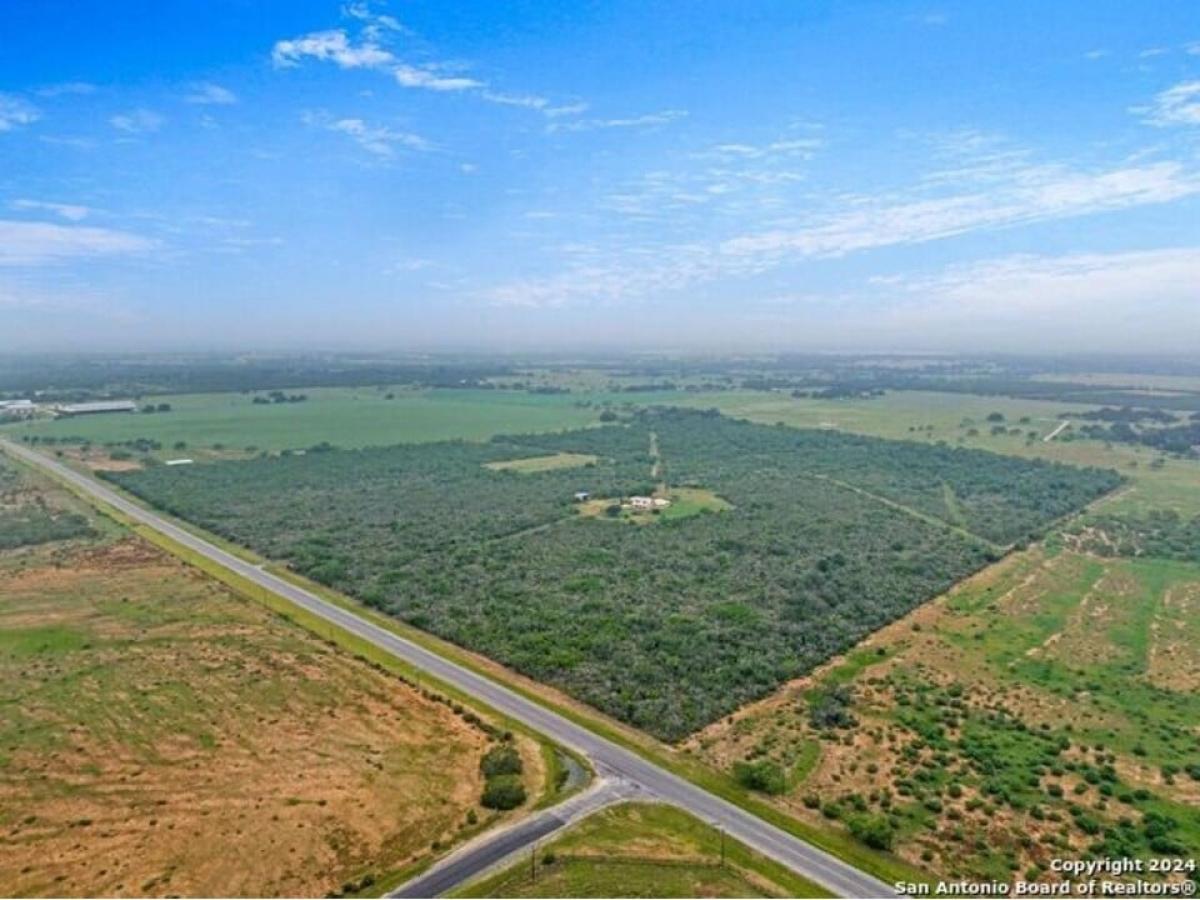 Picture of Farm For Sale in Jourdanton, Texas, United States