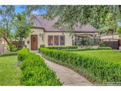 Home For Sale in Olmos Park, Texas