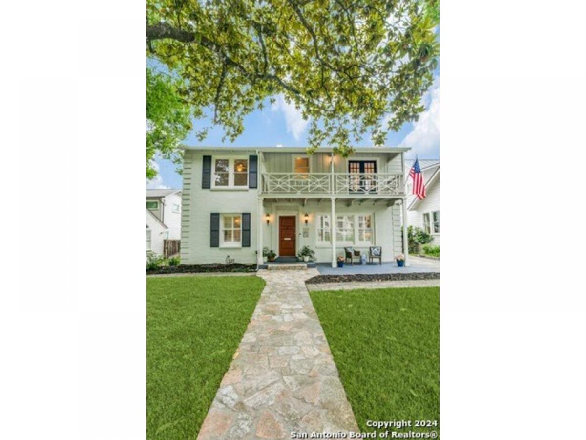 Picture of Home For Sale in Alamo Heights, Texas, United States