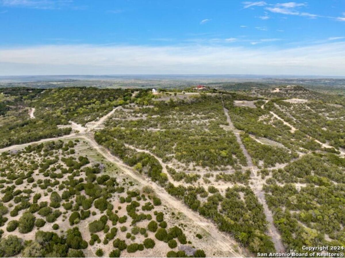 Picture of Residential Land For Sale in Comfort, Texas, United States