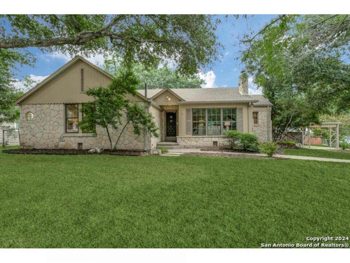 Picture of Home For Sale in Alamo Heights, Texas, United States