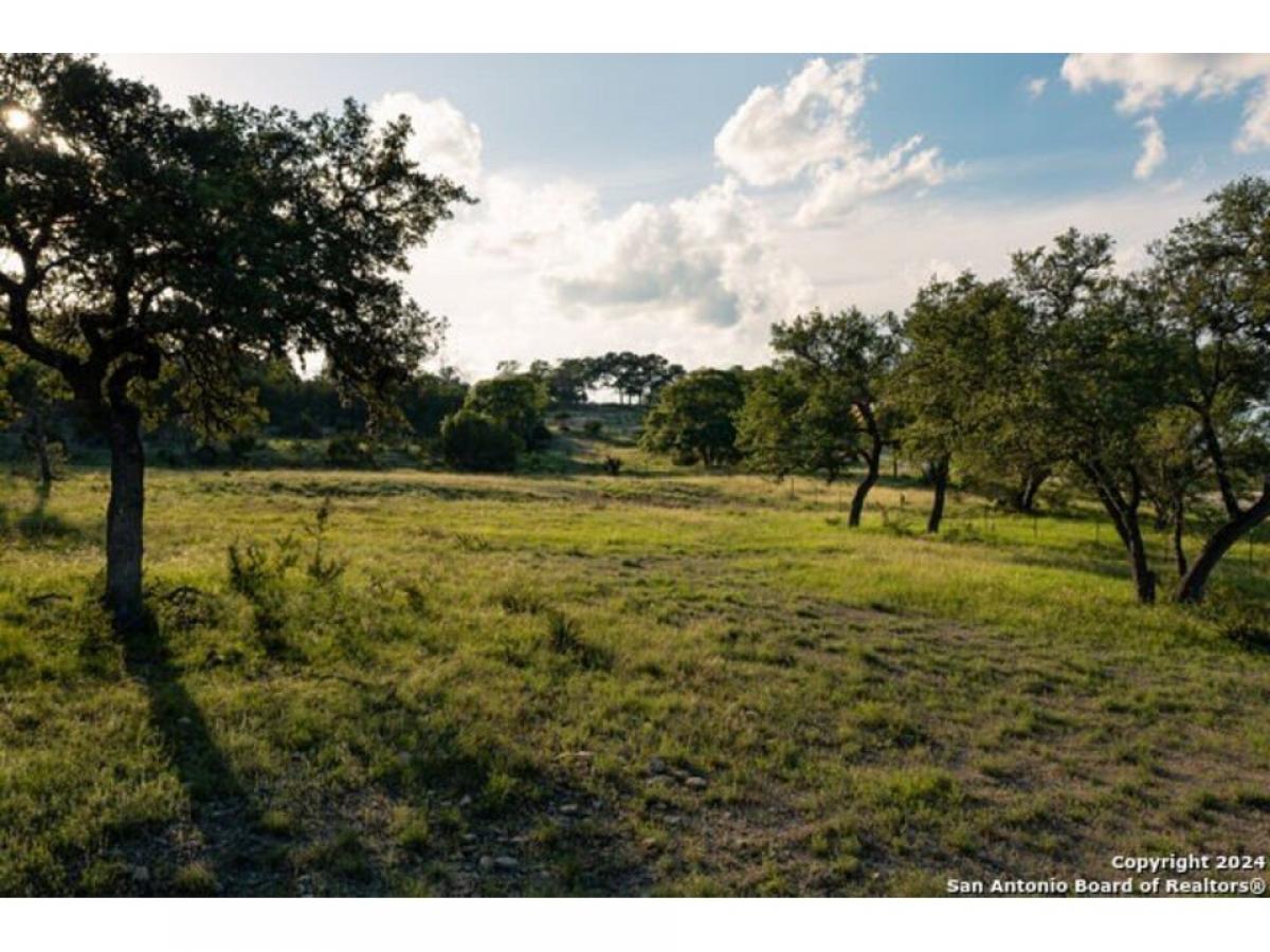 Picture of Residential Land For Sale in Boerne, Texas, United States