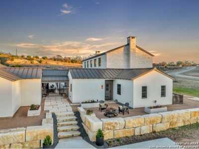 Home For Sale in Fredericksburg, Texas