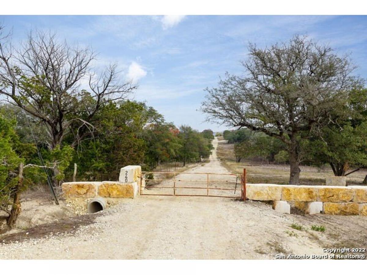 Picture of Farm For Sale in Boerne, Texas, United States