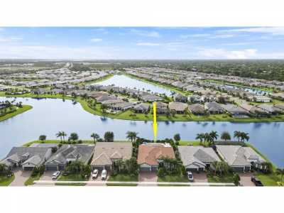 Home For Sale in Port Saint Lucie, Florida