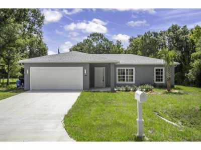 Home For Sale in Okeechobee, Florida