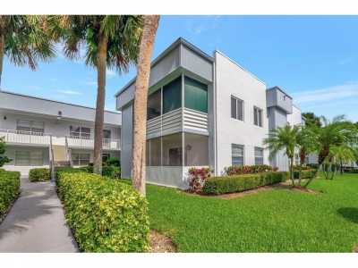 Home For Sale in Delray Beach, Florida