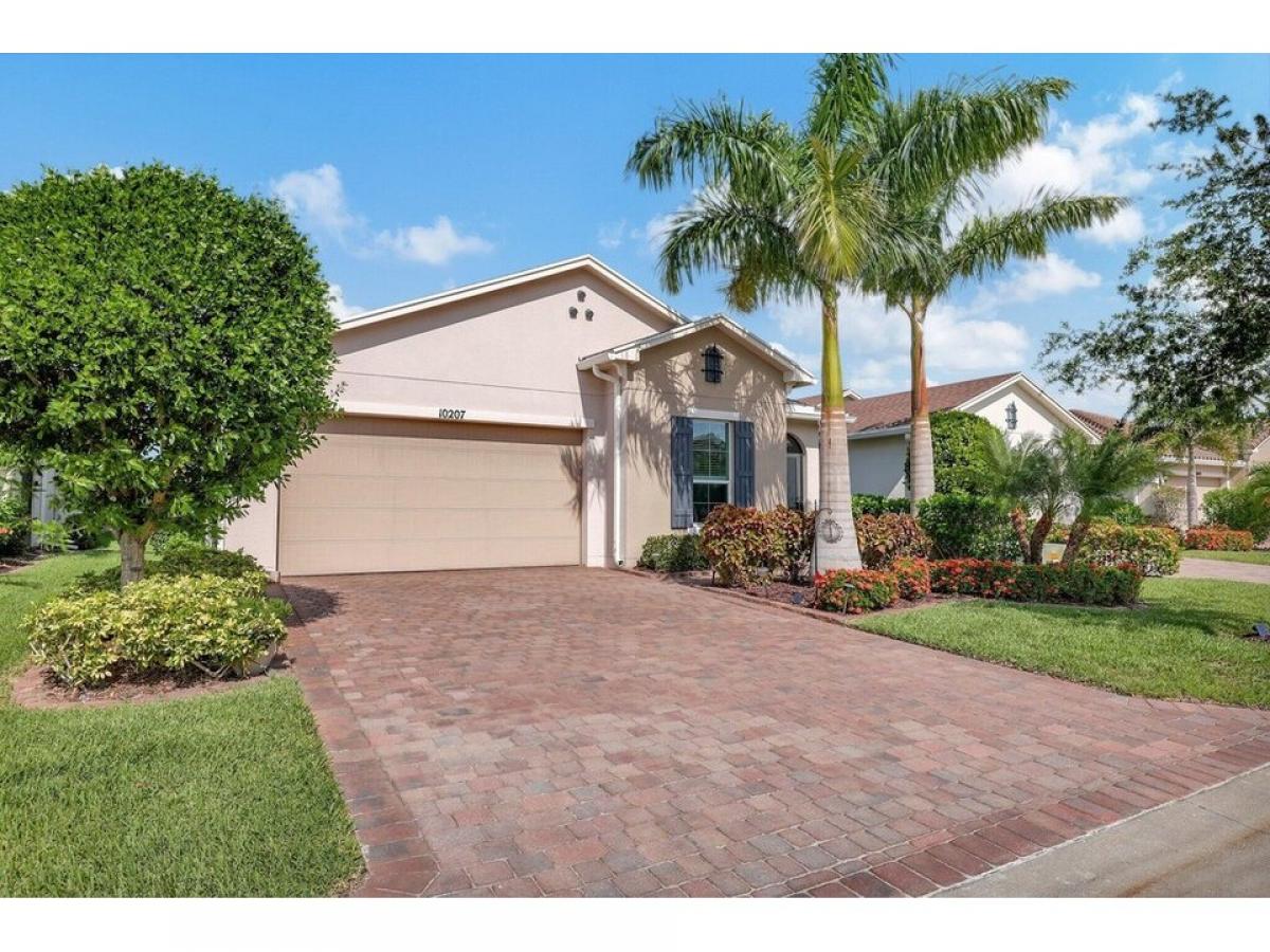 Picture of Home For Sale in Port Saint Lucie, Florida, United States