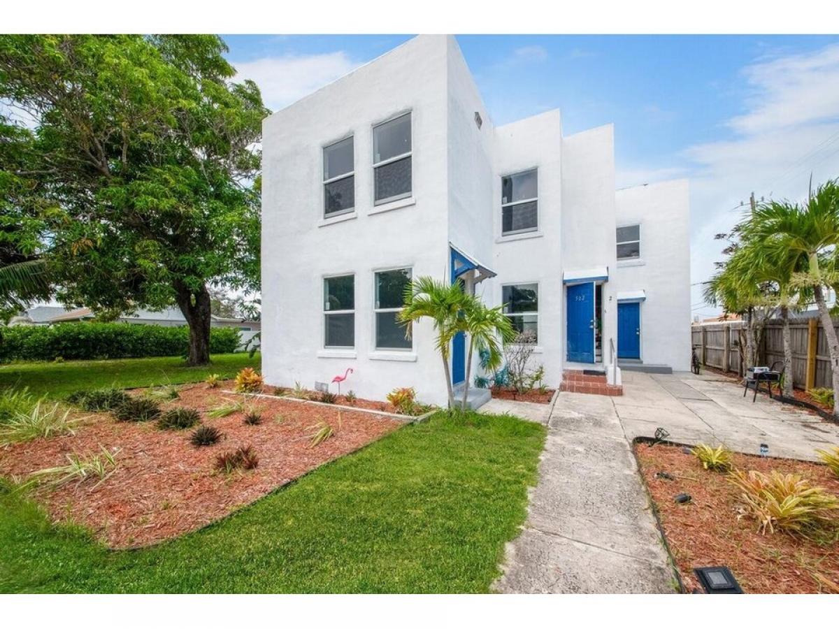 Picture of Home For Sale in Lake Worth Beach, Florida, United States