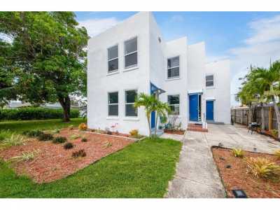 Home For Sale in Lake Worth Beach, Florida