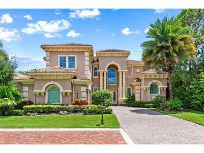 Home For Sale in Boca Raton, Florida