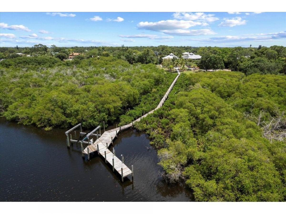 Picture of Home For Sale in Palm City, Florida, United States