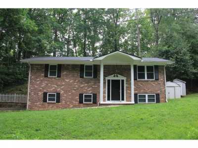 Home For Rent in Cleveland, Tennessee