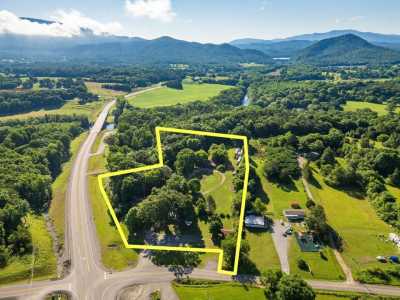 Home For Sale in Ocoee, Tennessee