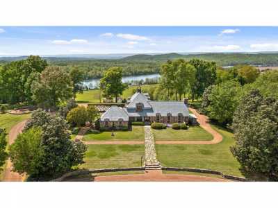 Home For Sale in Decatur, Tennessee