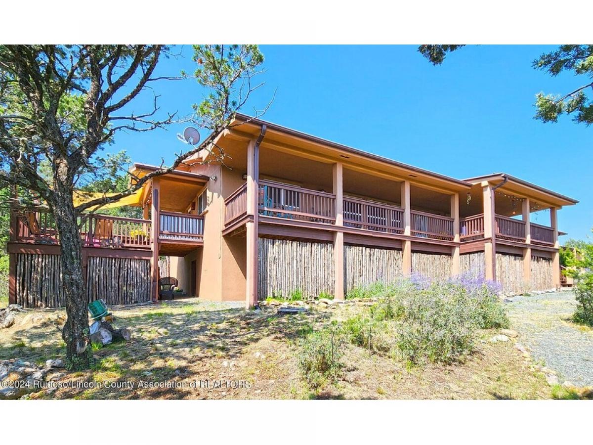 Picture of Home For Sale in Nogal, New Mexico, United States