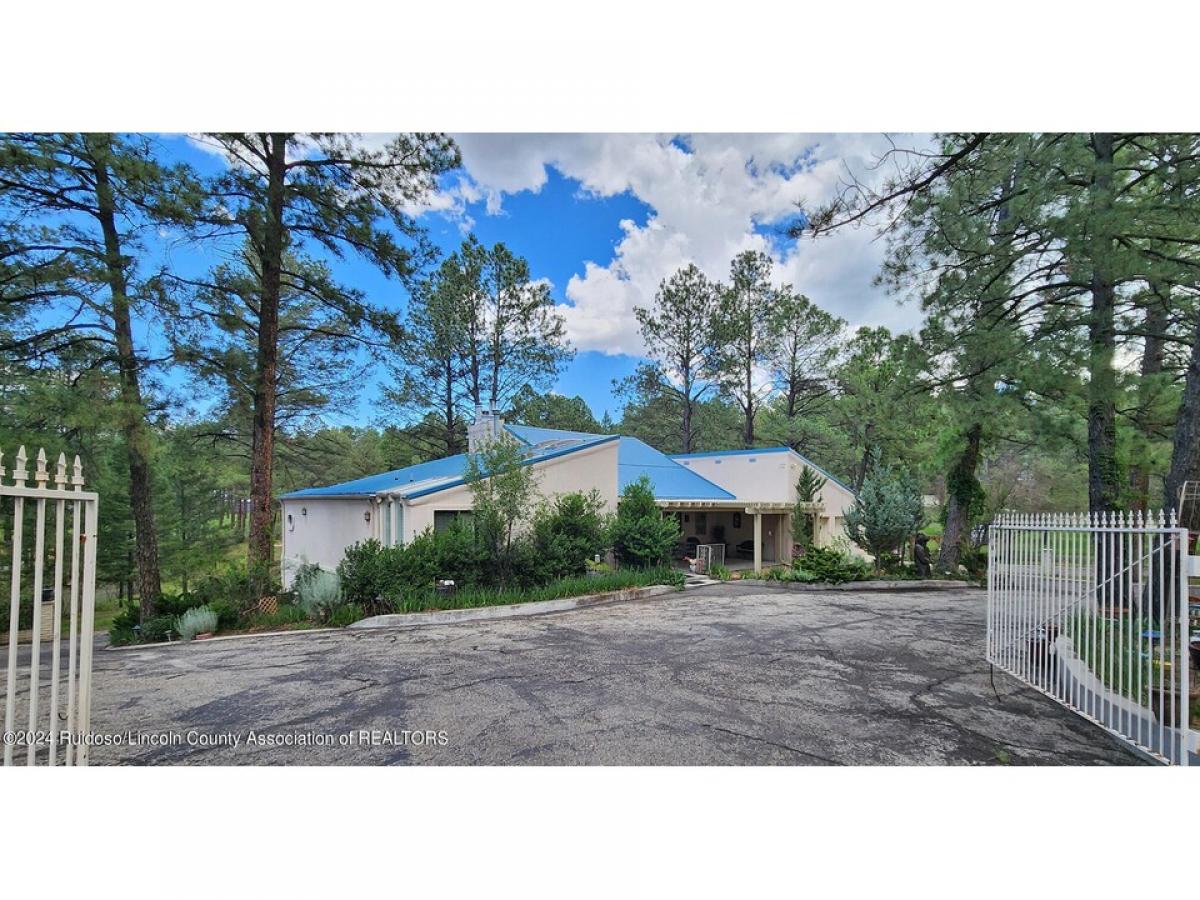 Picture of Home For Sale in Ruidoso, New Mexico, United States