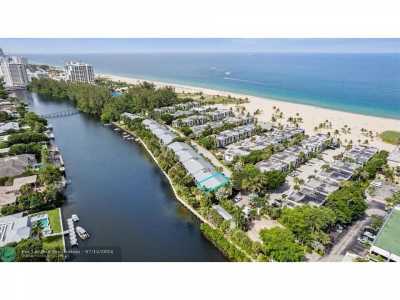 Home For Sale in Fort Lauderdale, Florida