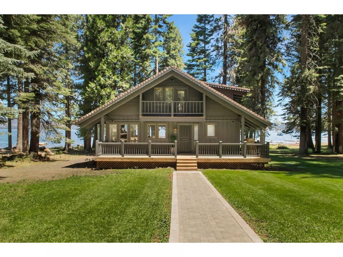 Picture of Home For Sale in Lake Almanor West, California, United States