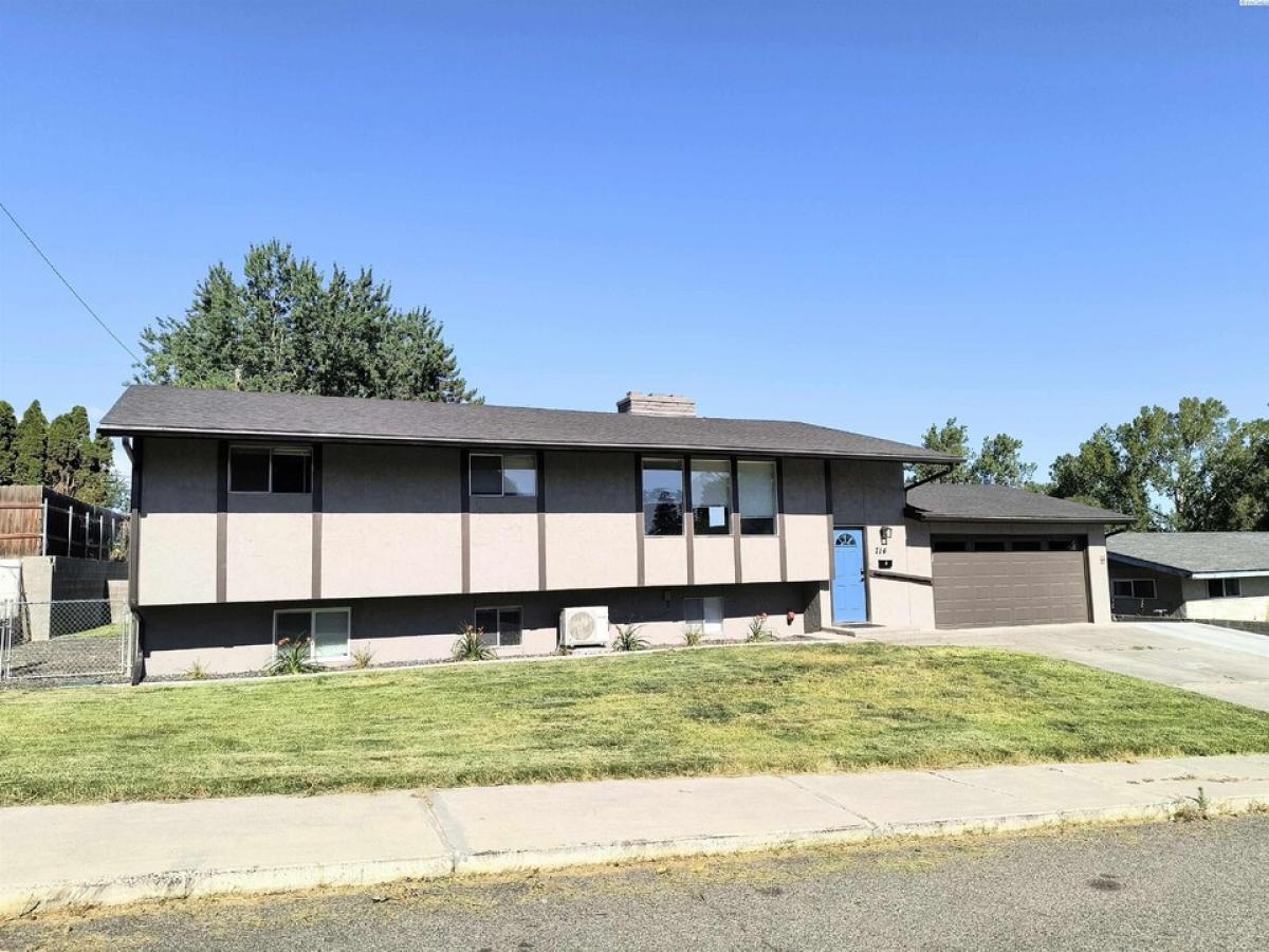 Picture of Home For Sale in Kennewick, Washington, United States