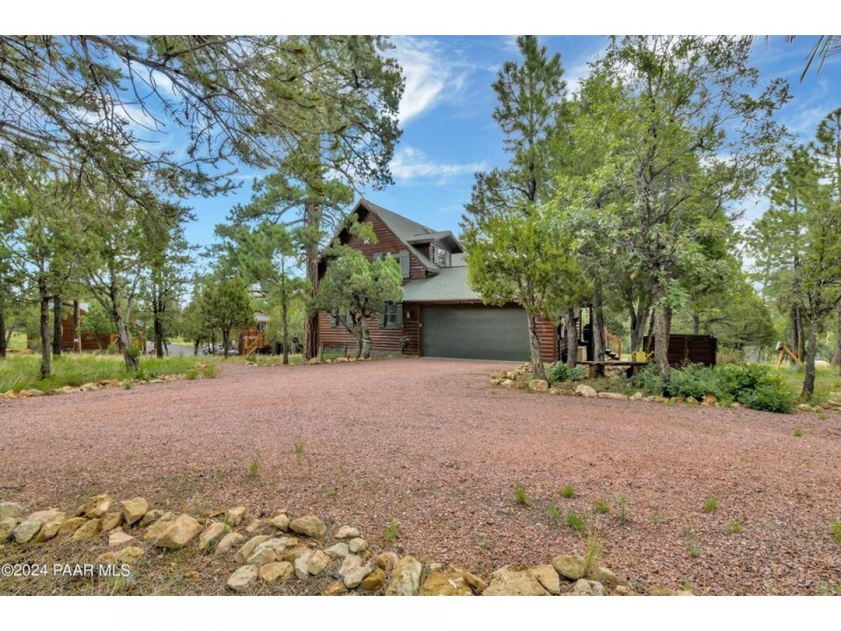 Picture of Home For Sale in Happy Jack, Arizona, United States