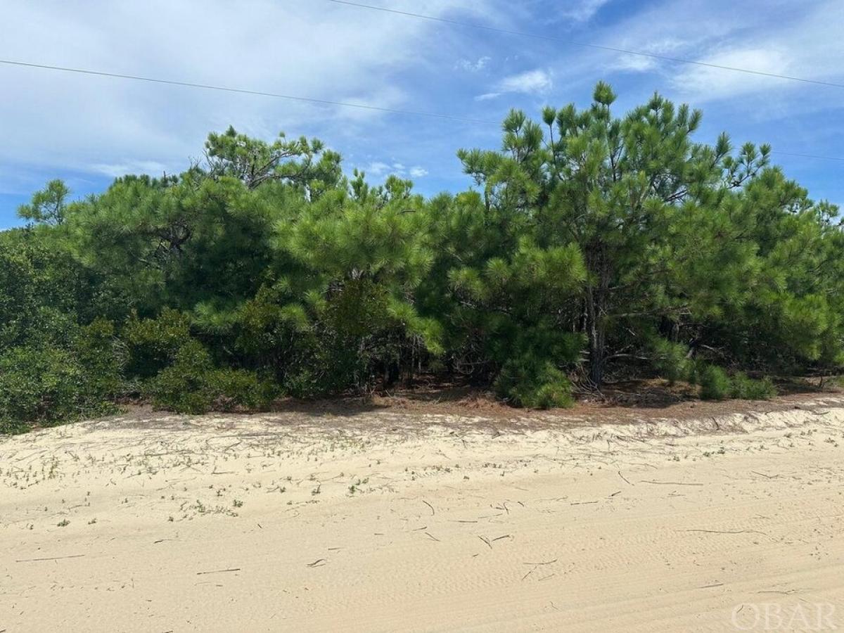 Picture of Residential Land For Sale in Corolla, North Carolina, United States